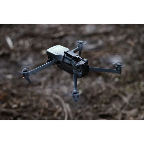 DJI Mavic 3 Fly More Combo - Image 13